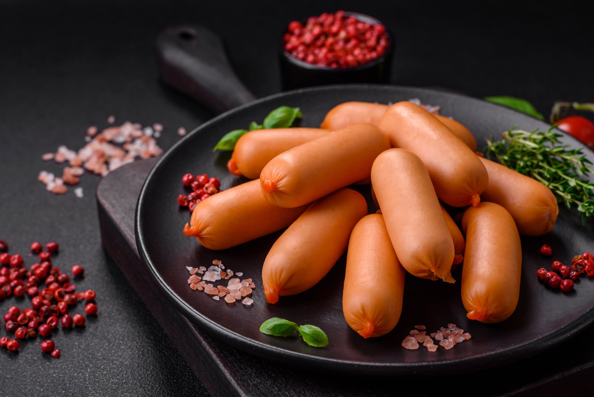 knacki périmées : peut-on vraiment les manger sans risque pour la santé