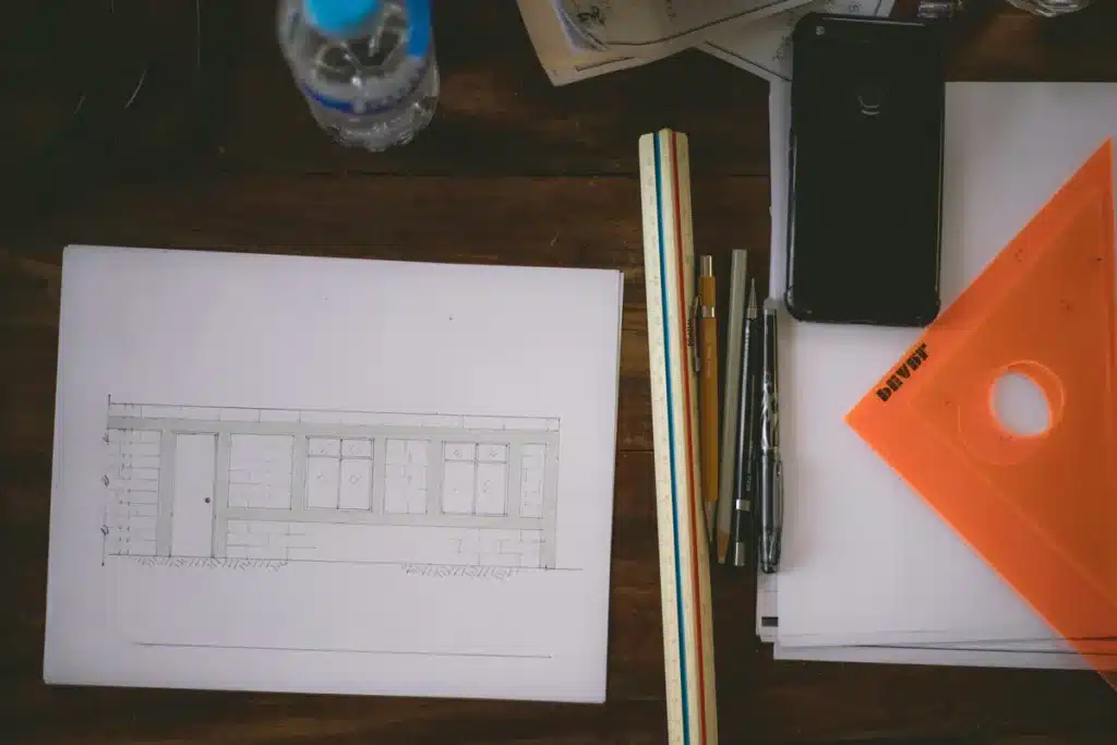 Plan et documents d'une maison en construction